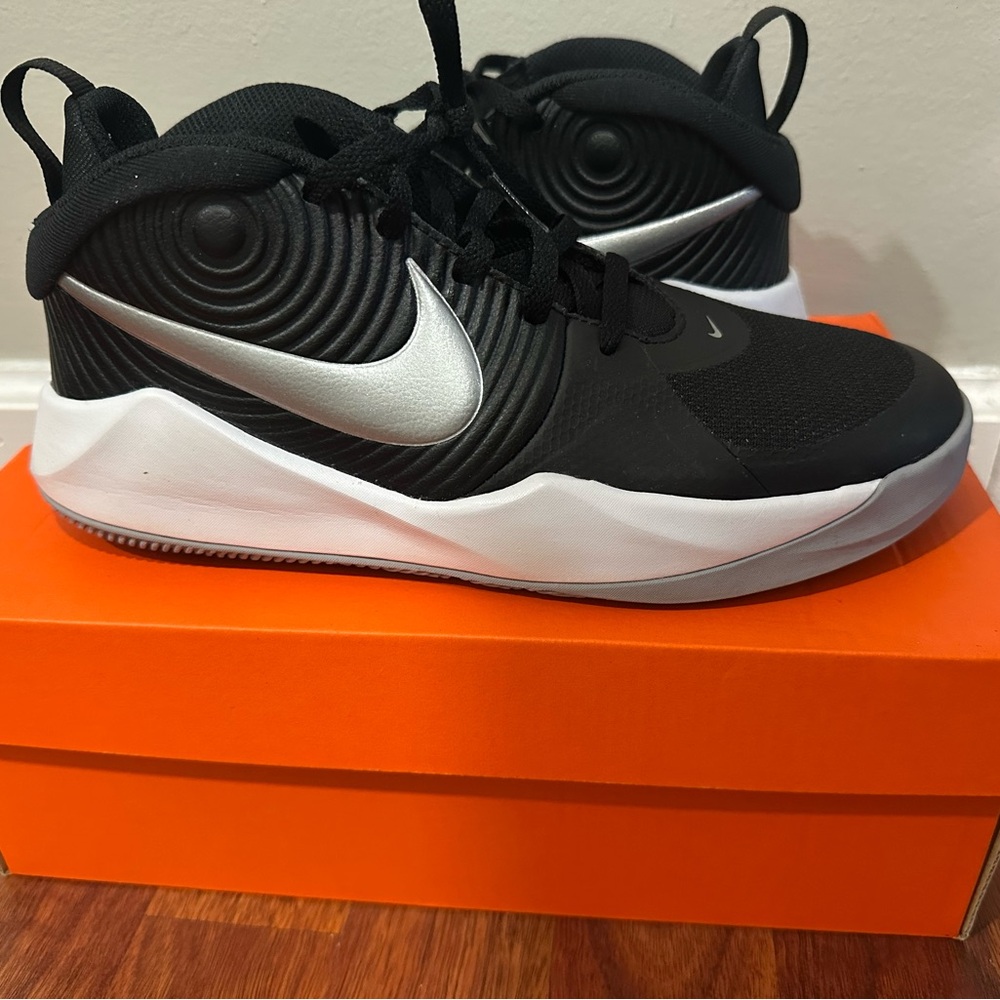 NIKE air hustle (BIG KIDS) for sale